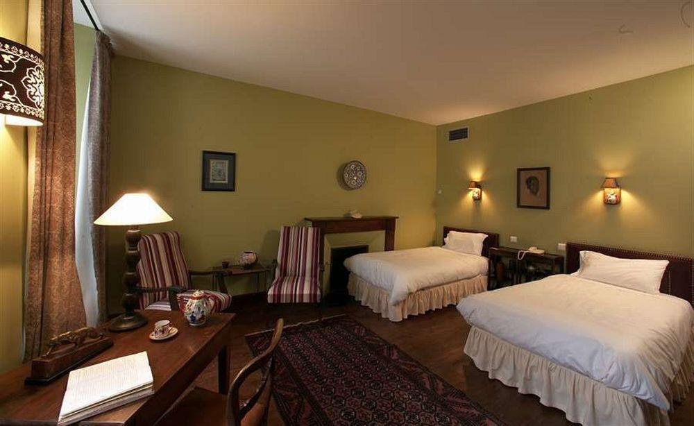 Logis Hotel Le Boudoir ベルベス エクステリア 写真