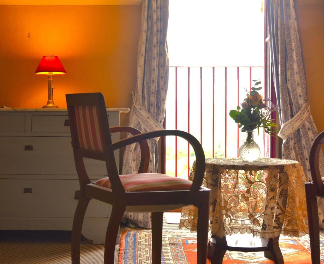 Logis Hotel Le Boudoir ベルベス エクステリア 写真