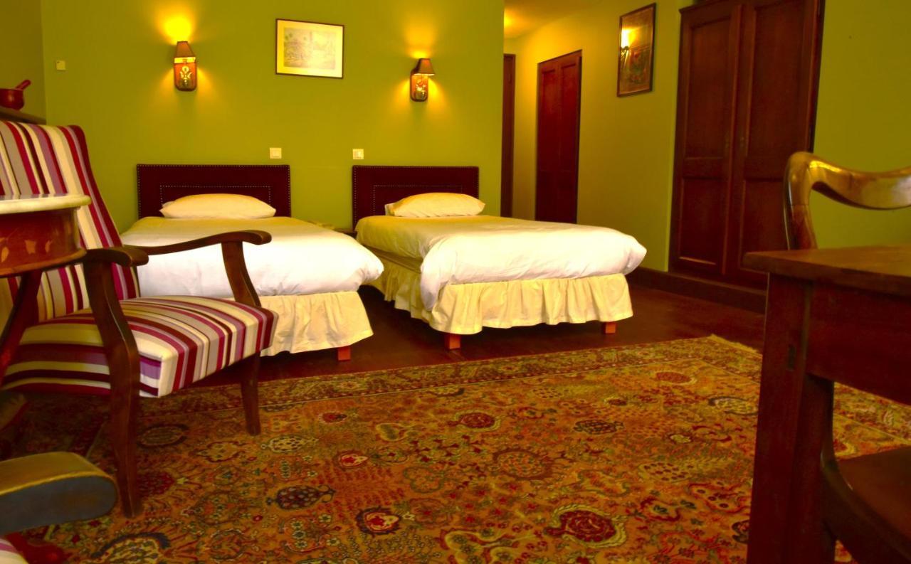 Logis Hotel Le Boudoir ベルベス エクステリア 写真