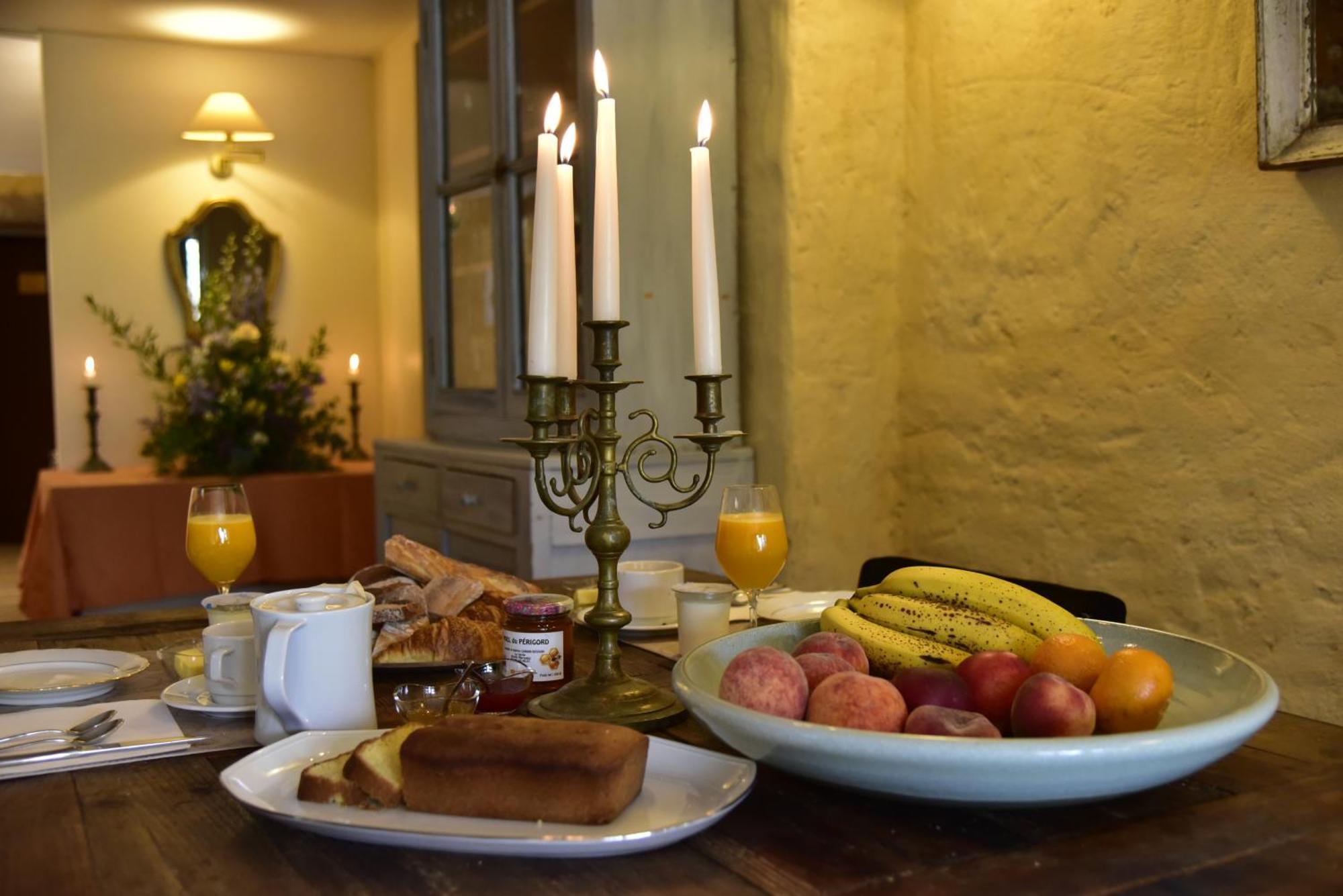 Logis Hotel Le Boudoir ベルベス エクステリア 写真
