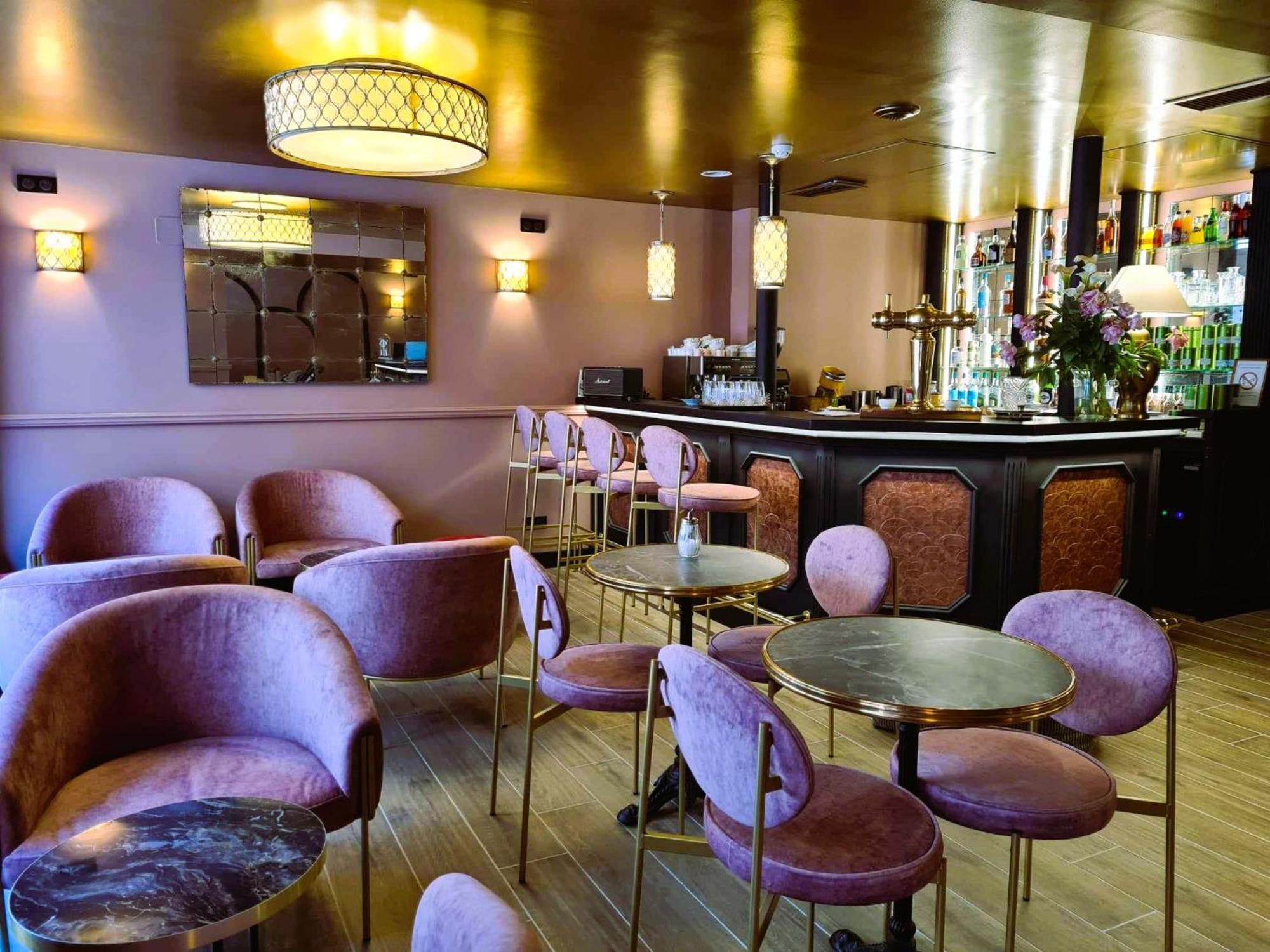 Logis Hotel Le Boudoir ベルベス エクステリア 写真