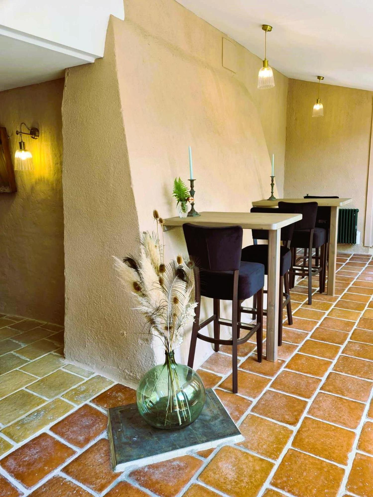 Logis Hotel Le Boudoir ベルベス エクステリア 写真