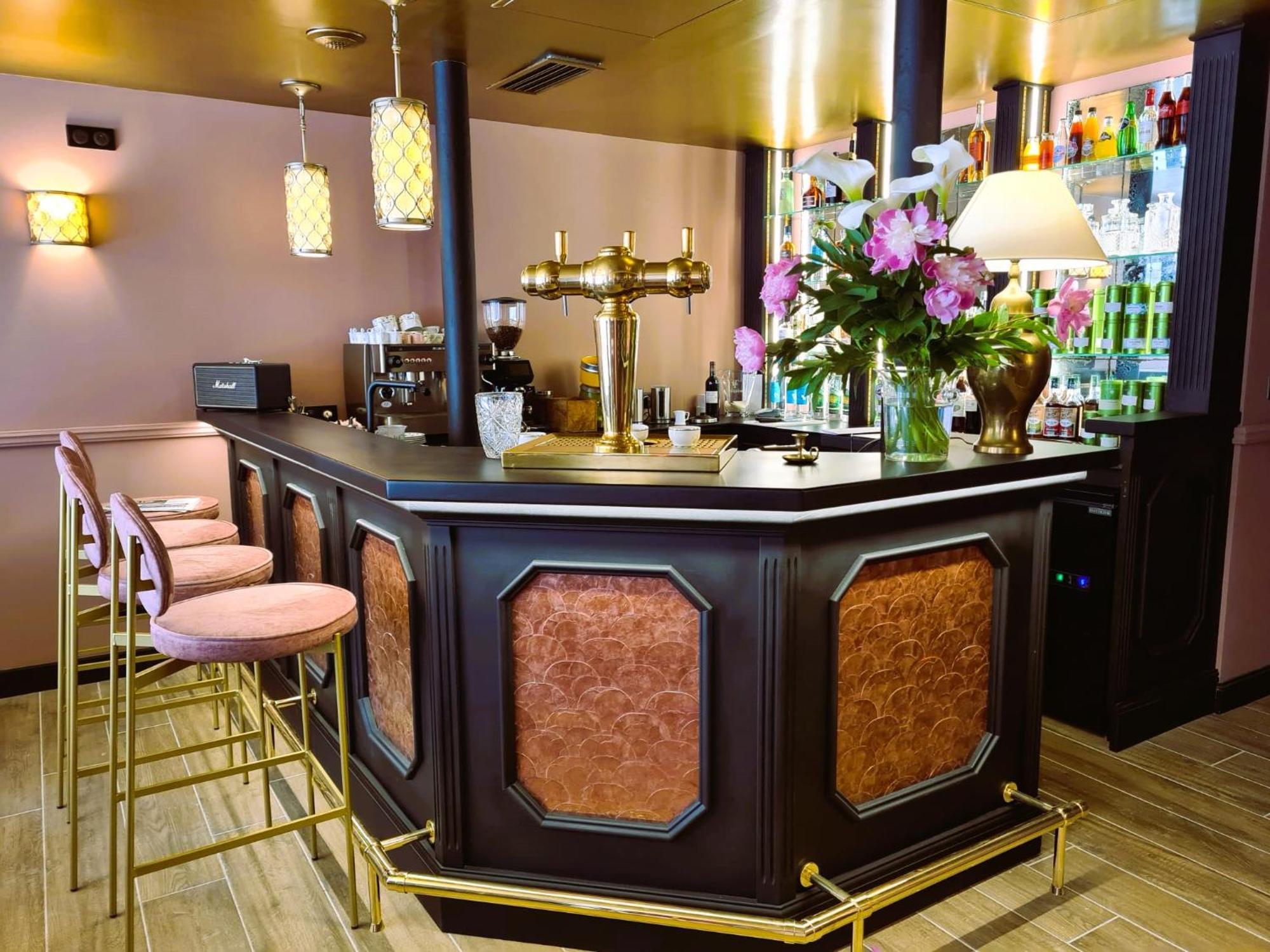 Logis Hotel Le Boudoir ベルベス エクステリア 写真