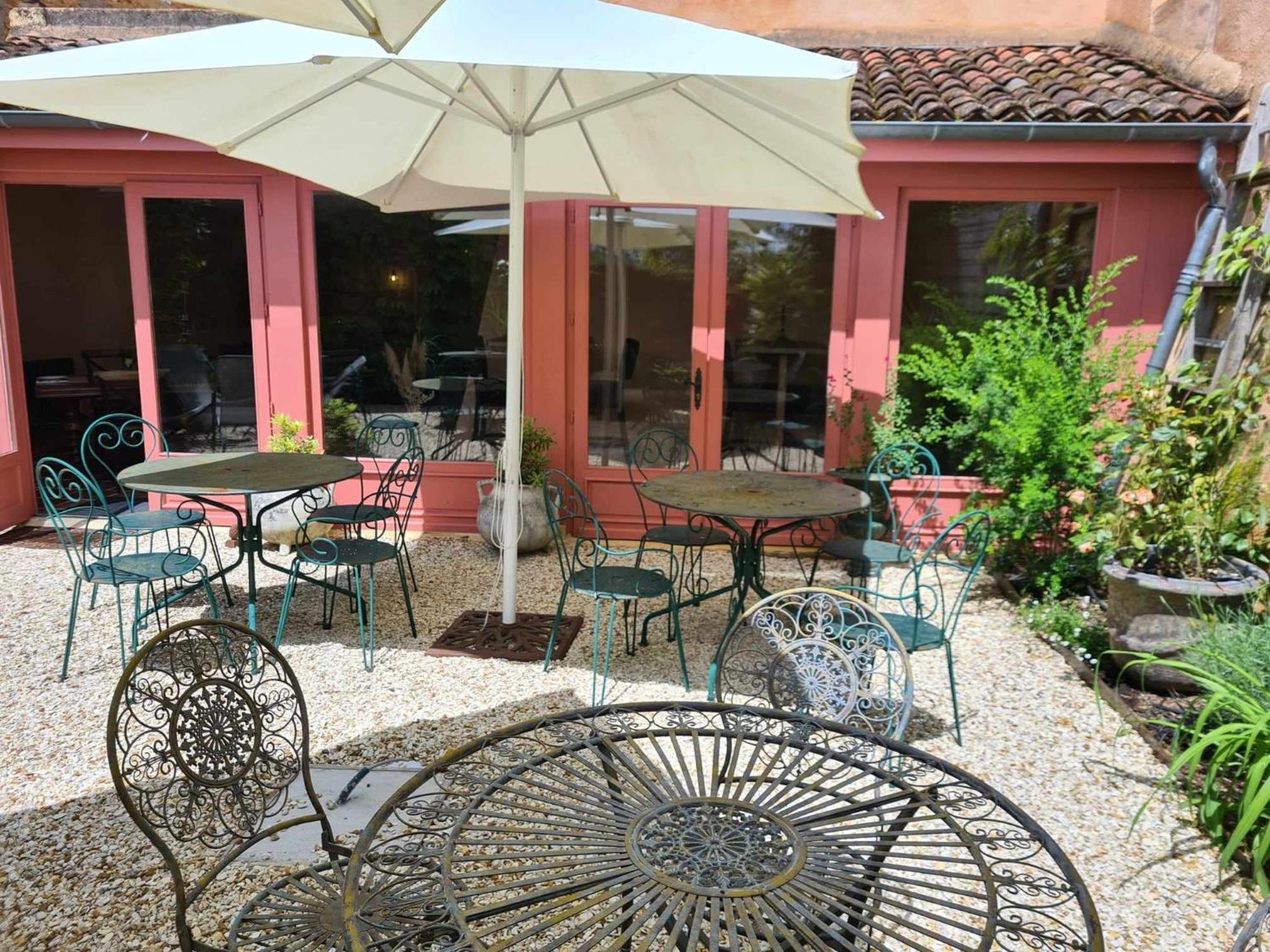 Logis Hotel Le Boudoir ベルベス エクステリア 写真