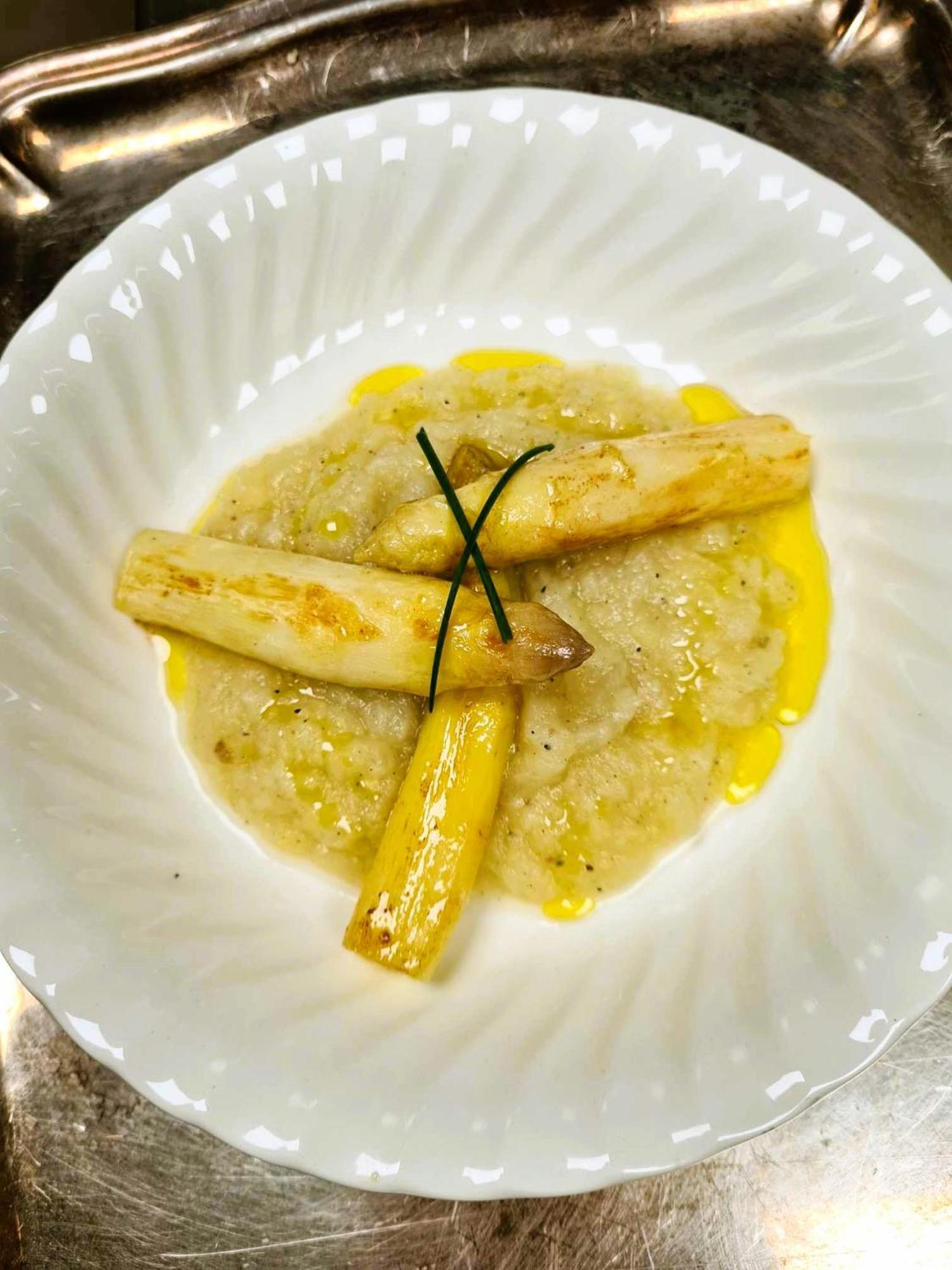 Logis Hotel Le Boudoir ベルベス エクステリア 写真