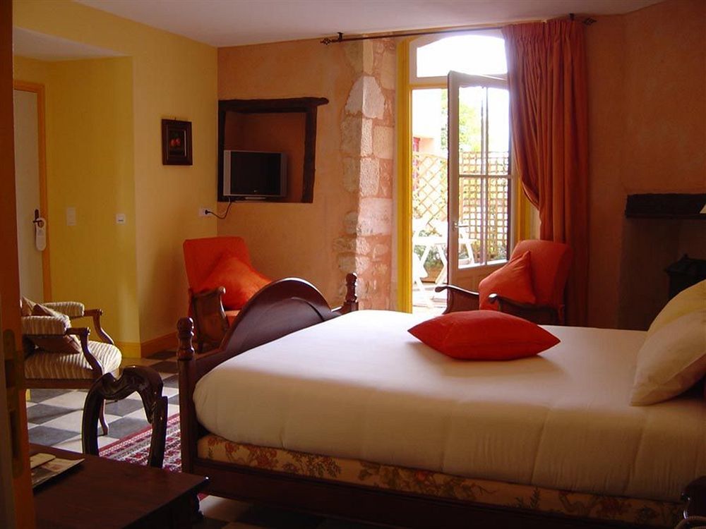 Logis Hotel Le Boudoir ベルベス エクステリア 写真